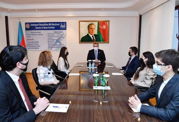 Milli Məclisin Sədr müavini   Adil Əliyev Gənclər Günü münasibətilə görüş kecirdi