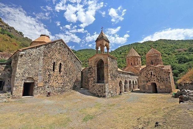 “Caliber”: Rusiyalı din xadimi Qarabağdan ÇIXARILACAQ