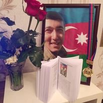 "Unutmadıq şəhidim" kitabları şəhid Emin Bağırovun, şəhid Elgün Əzizovun, şəhid Şəhriyar Qasımovun və şəhid Alı Həsənlinin ailələrinə təqdim olunub