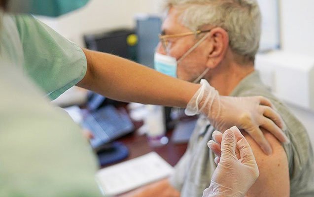 Bakı, Sumqayıt və Abşeronda 90%-dən çox təhsil işçisi peyvənd olunub