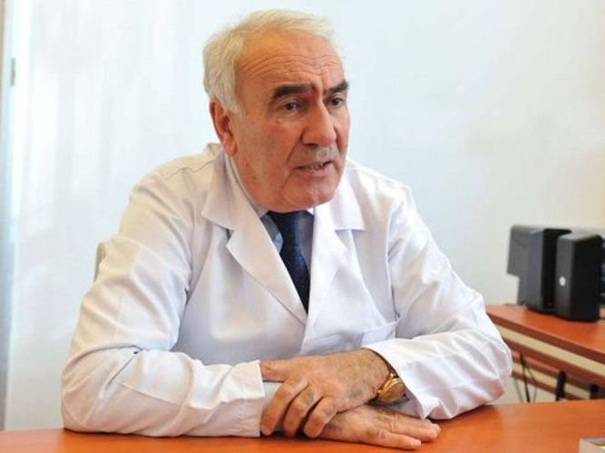 Baş pediatr: "Uşaqlarda COVID-lə bağlı fəsad və ölüm hadisələrinə böyüklərdən yüz dəfəyə qədər az rast gəlinir”