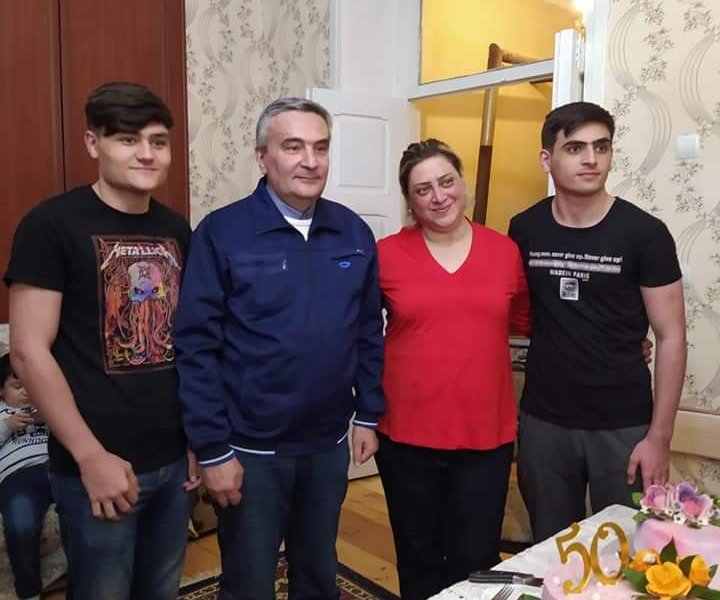 Təbrik edirik