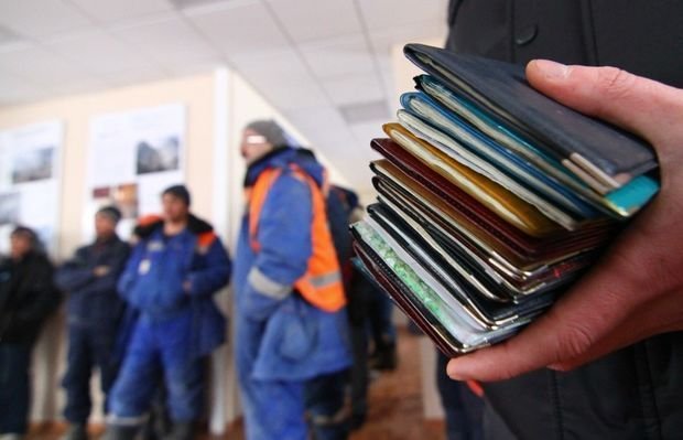 Rusiyanın Azərbaycandan tələbi: 120 min vətəndaşımızın taleyi necə olacaq?