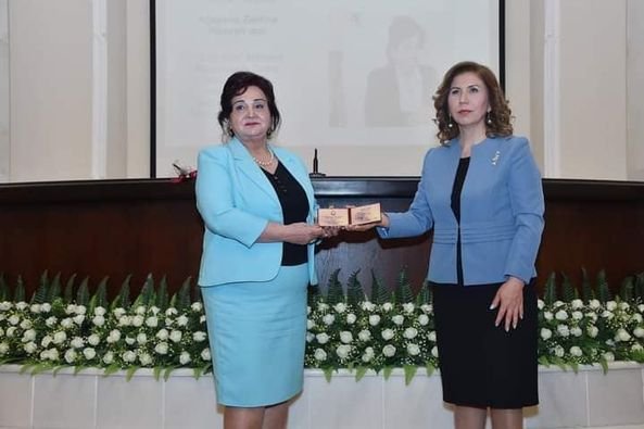 Ailə, Qadın və Uşaq Problemləri üzrə Dövlət Komitəsinin təşkilatçılığı ilə 4 may 2021-ci il tarixində  Azərbaycan Respublikası Prezidentinin 6 mart 2021-ci il tarixli Sərəncamı ilə təltif edilmiş qadınlara dövlət mükafatlarının təqdimatı mərasimi keç