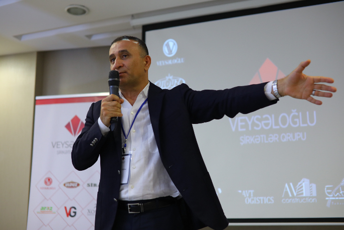 «Maaşım 250 manat idi, atamdan 50 manat alıb kirayə ödəyirdim» – «Veysəloğlu»nu sahibi biznesini belə yaradıb