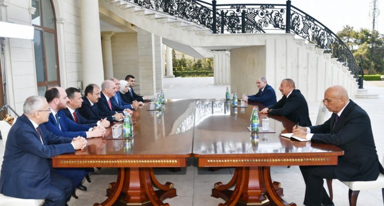 Prezident Türkiyənin Ədalət və İnkişaf Partiyası sədrinin birinci müavini qəbul edib