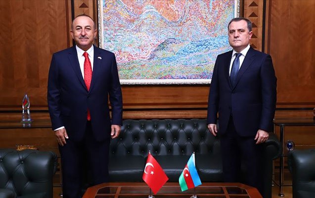 Bayramov Çavuşoğlu ilə danışdı