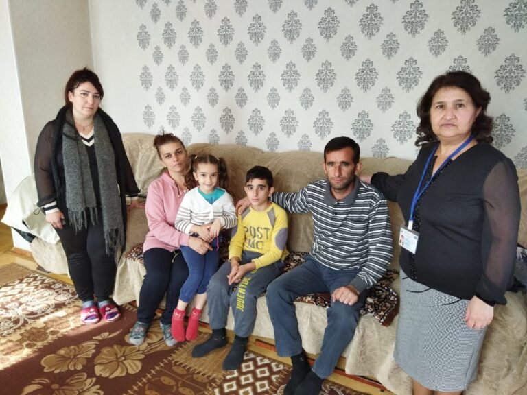 12 yaşlı Ayan qızımızın müalicəsinə maddi və mənəvi köməkliyə ehtyacı var