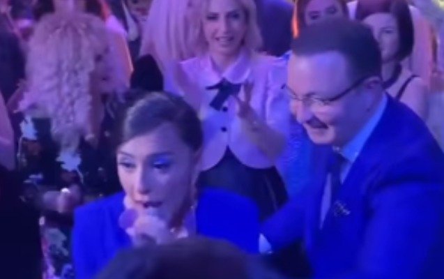 “Vasif, sən oxuya bilmirsən...” - Video