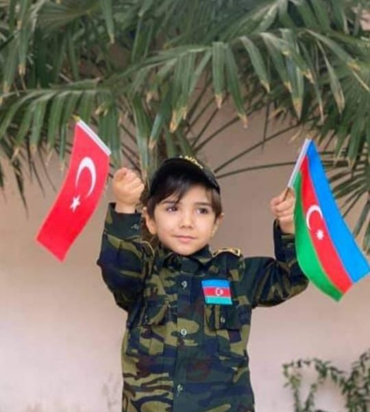 Təbrik edirik.Uşaqlar bizim gələcəyimizdir.