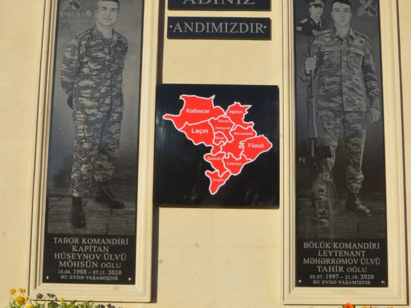 Şəhid Məhərrəmov Ülvi Tahir oğlunun və Hüseynov Ülvi Möhsün oğlunun xatirəsinə həsr olunmuş  şəkil barelyefinin açılışı