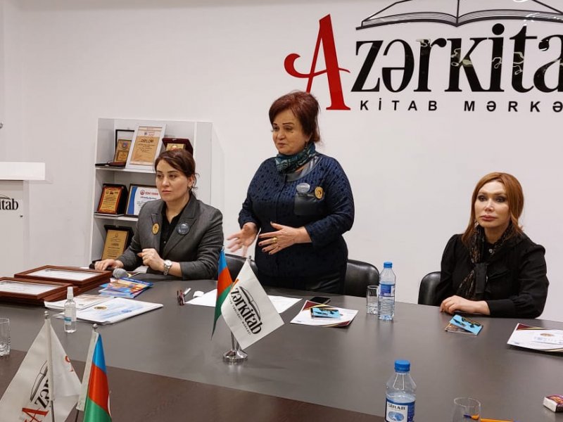 Azərkitab" kitab mərkəzində Sahibkar Qadınlar İctimai Birlininin "Xocalı Soyqırımının" 30 illiyinə həsr olunmuş tədbiri baş tutdu