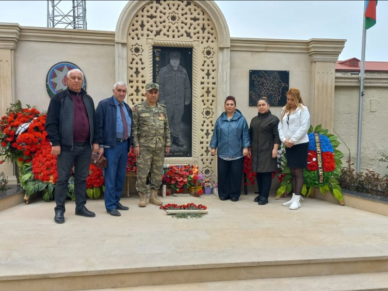 Çağdaş Azərbaycan Kültür dərnəyinin üzvləri və Azərbaycan Vətən  Müharibəsi Veteranları İctimai Birliyininin nümayəndə heyəti Milli  Qəhrəman, general Polad Həşimovun ailəsini ziyarət etdi.