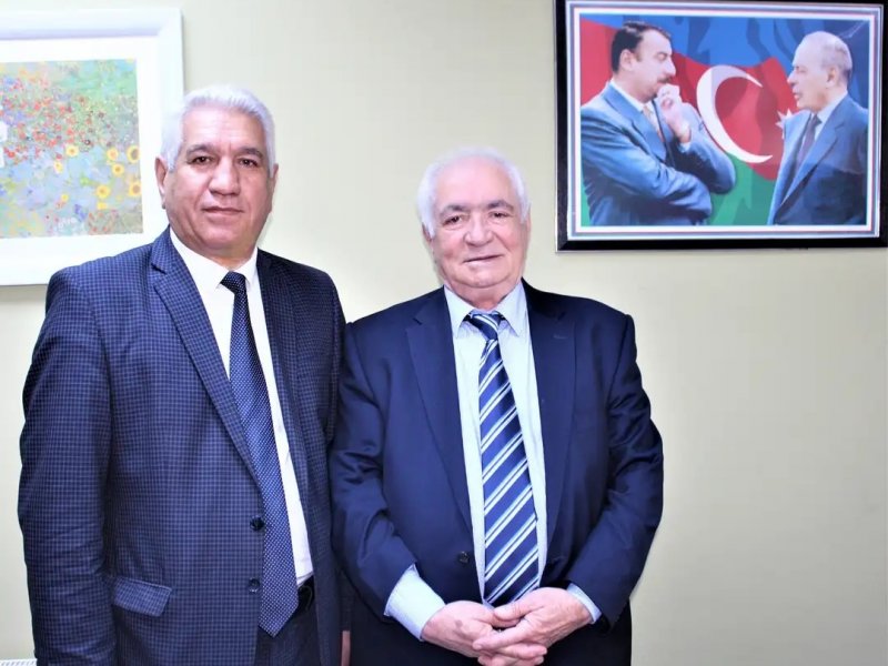DÖYÜŞƏN SƏTİRLƏR...