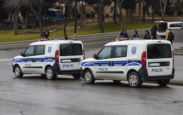 Bakıda 3 dost PPX maşınına mindi, düşmək istəmədi