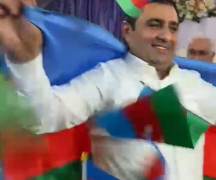 ELMAR BƏY & ÜLKƏR XANIM.. TƏBRİK EDİRİK !!!