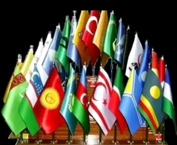 Dünyanı sülhə səsləyirəm.