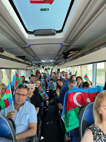 Diaspor nümayəndələrinin Şuşaya növbəti səfəri başlayıb - FOTO