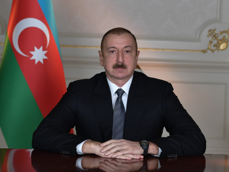 Doktorantların və magistrantların təqaüdü artırılıb