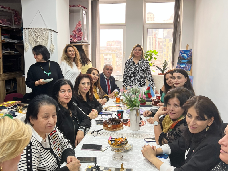 Zərif peşə sahibləri yenidən bir araya gəliblər.