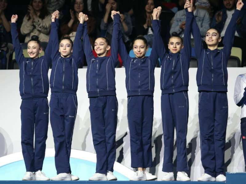 Gənc gimnastlarımız 5 topla proqramda birinci yeri tutublar
