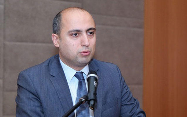 Nazir yay tətili müddətinin qısaldılmasını TƏKLİF ETDİ