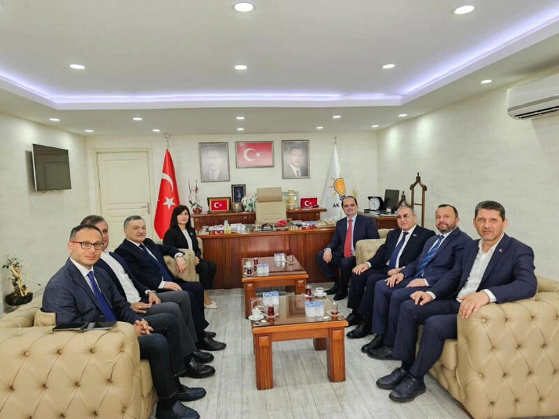 Azərbaycanlı deputatlar Türkiyədə seçkilərə hazırlıqla tanış olublar - FOTO