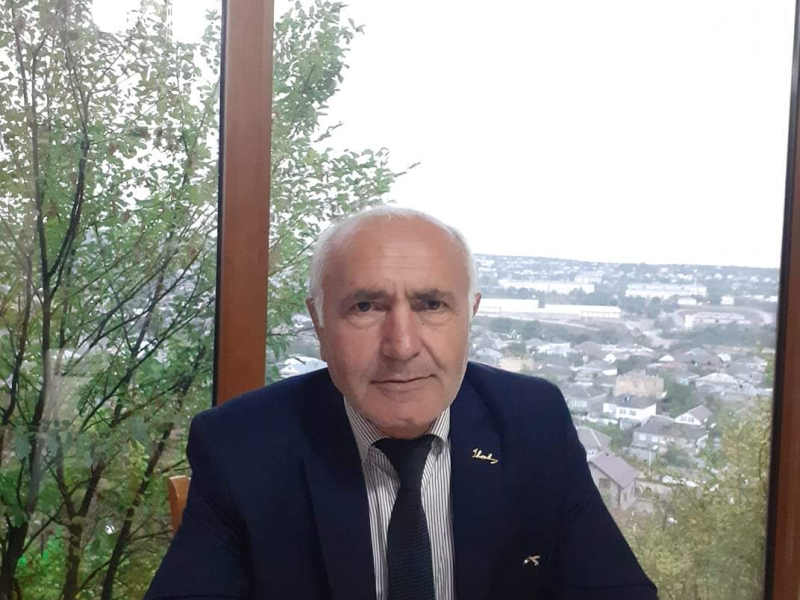 Şərəfli müəllim ömrü.