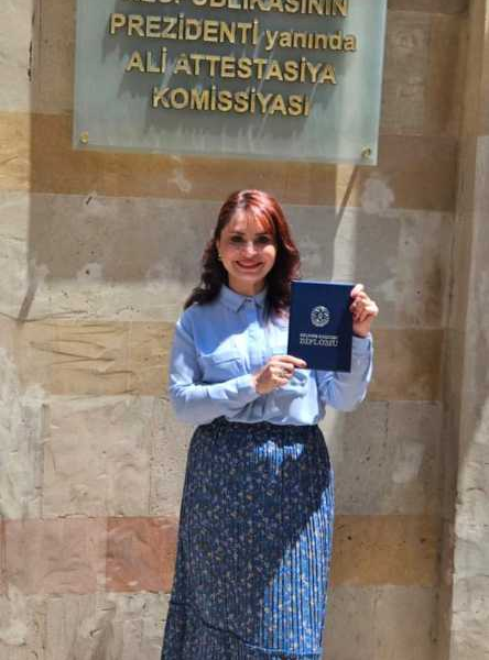 TANINMIŞ TELEAPARICI FƏXRİYYƏ XANIMI TƏBRİK EDİRİK!