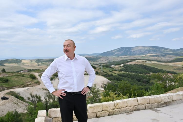 İlham Əliyev Xocalıya getdi - FOTO