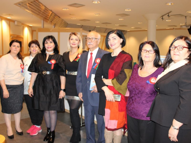 Isveçin paytaxtı Stockholm şəhərində  "İZ- Qərbi azərbaycanlılara qarşı soyqırımı və deportasiya cinayətləri" adlı sənədli filmin təqdimatı keçirilib.