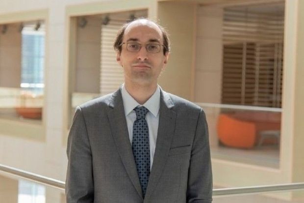 Maksim Quen: “Paşinyan sülhə çalışarkən Ermənistanda dövlətçilik ənənəsinin olmaması ilə qarşılaşır”