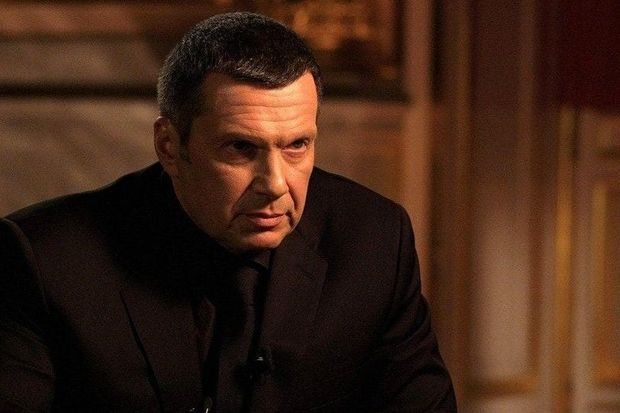 Şərçi “telejurnalist”: Rusiya rəsmiləri Solovyova qarşı təcili tədbir görməlidirlər - ŞƏRH + FOTO