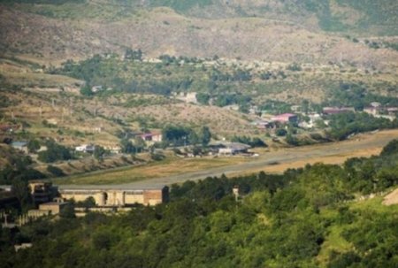 Erməni ordusu Qazaxın kəndlərindən geri çəkilir