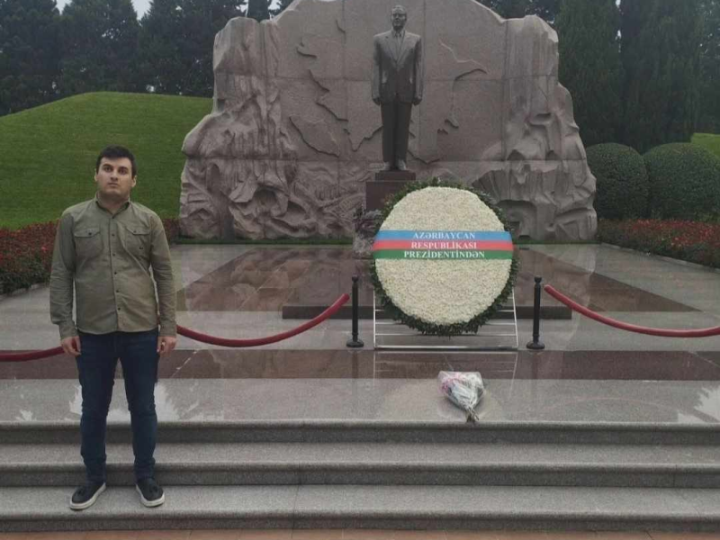Nəqədər ki, Azərbaycan var Ulu Öndərimiz var olacaq, O da yaşayacaqdır.