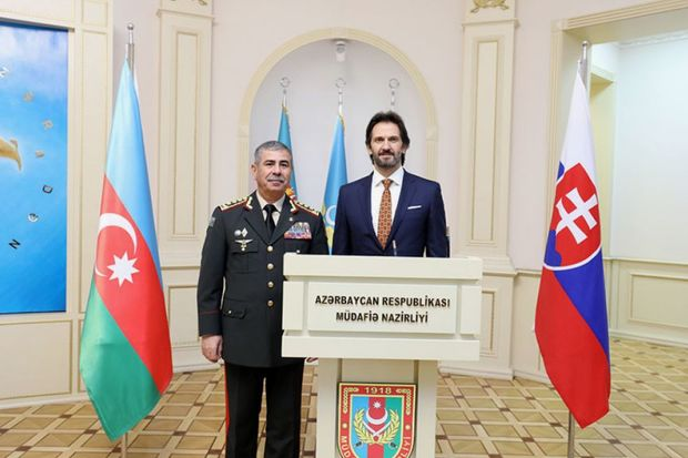 Slovakiyalı nazir: “Bakı və Bratislava müdafiə sahəsində əməkdaşlığın istiqamətlərini müəyyənləşdiriblər”
