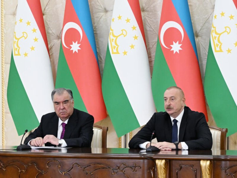 Azərbaycan və Tacikistan prezidentləri mətbuata bəyanatlarla çıxış ediblər - FOTO