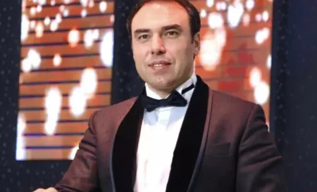 İlkin Əhmədovun üçüncü övladı dünyaya gəldi: Qız atası oldu